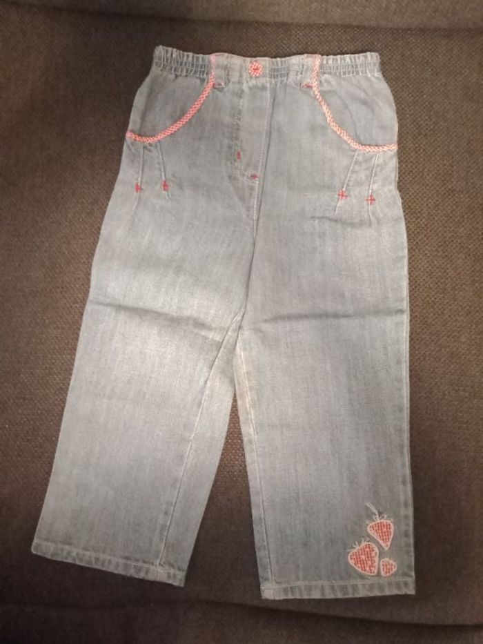 Jeans bleu clair motif fraises 🍓
