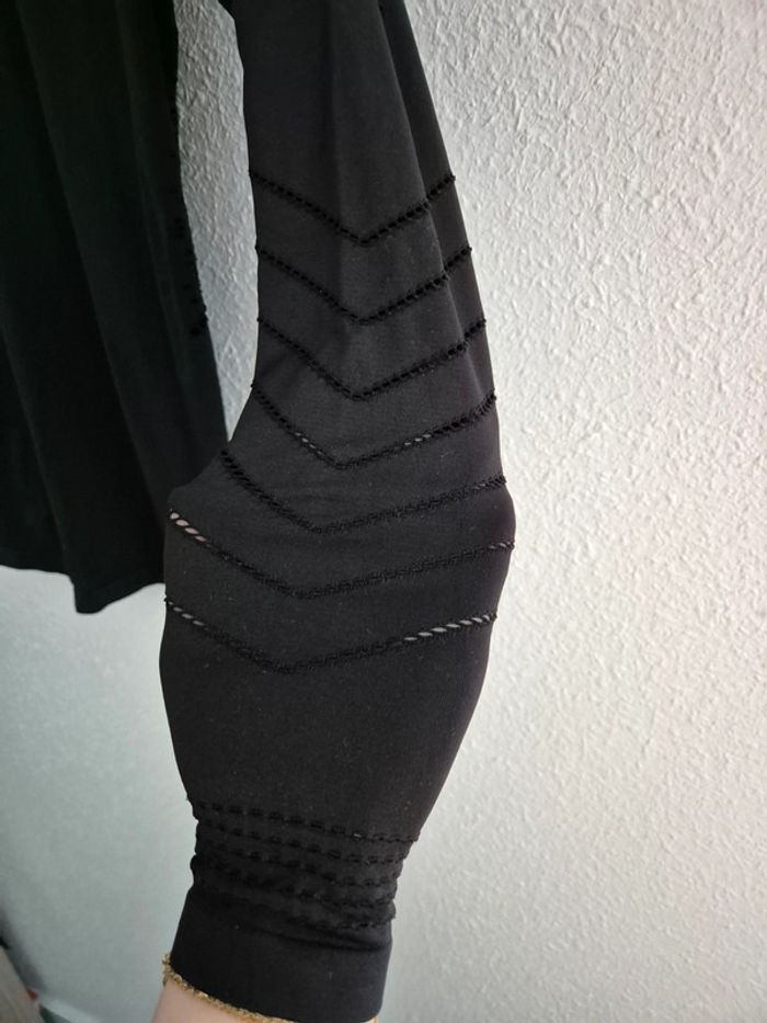 Top de sport H&M noir - photo numéro 5