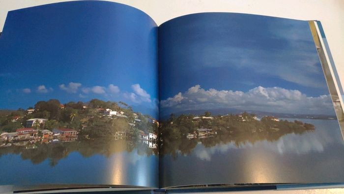 Livre Entre ciel et mer Martinique Philip Plisson Aubanel - photo numéro 3