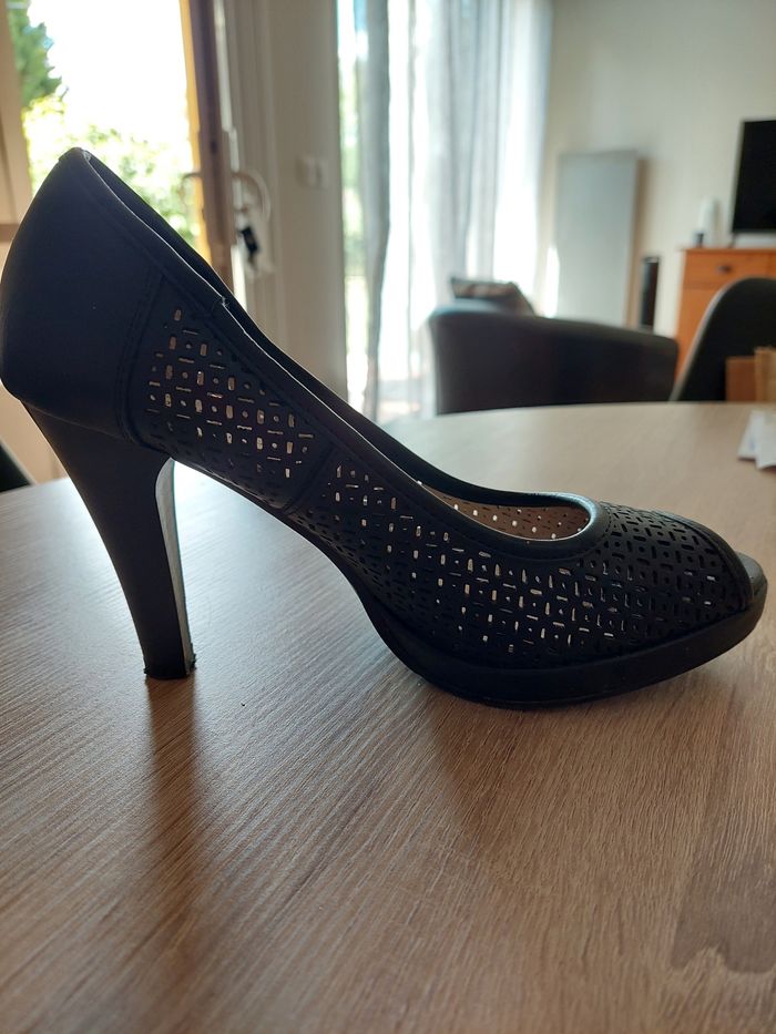 escarpins noirs - photo numéro 2