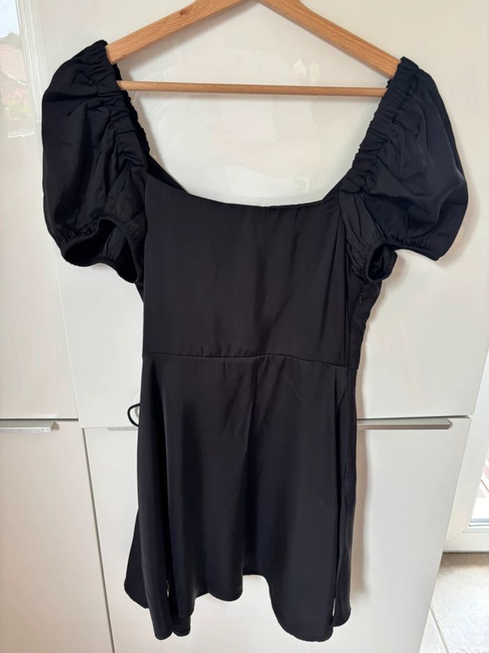 Robe en satin Tally Weijl taille S - photo numéro 2