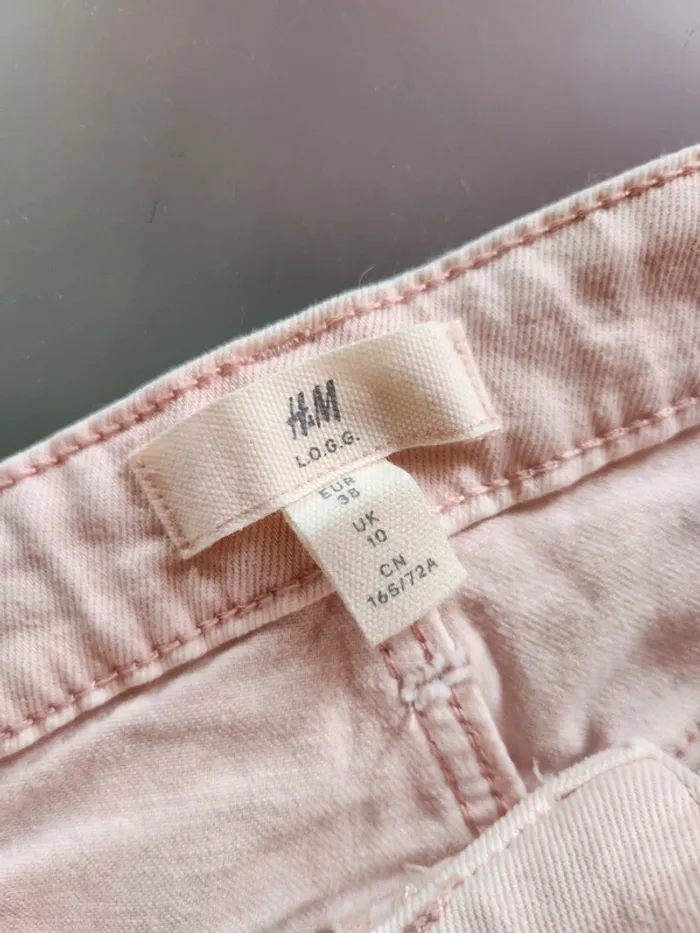 Superbe Short en Jean de couleur Rose Pale de marque H&M et de taille 38 - photo numéro 5