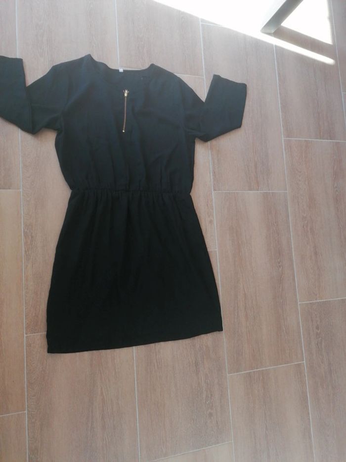 Robe noir taille 42 - photo numéro 3