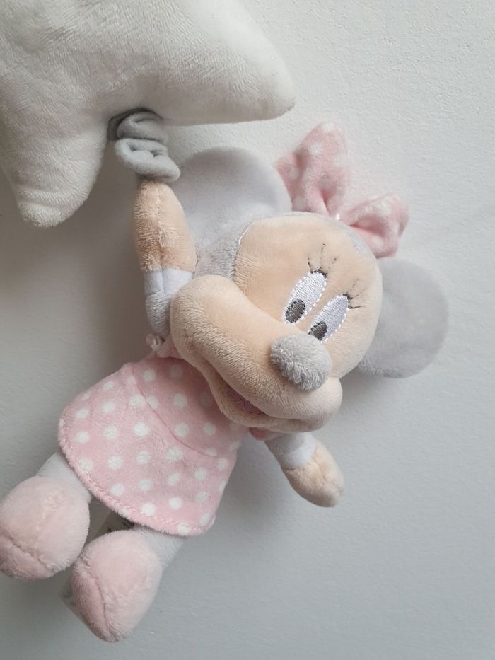 Doudou peluche  musicale  Minnie Disney - photo numéro 2