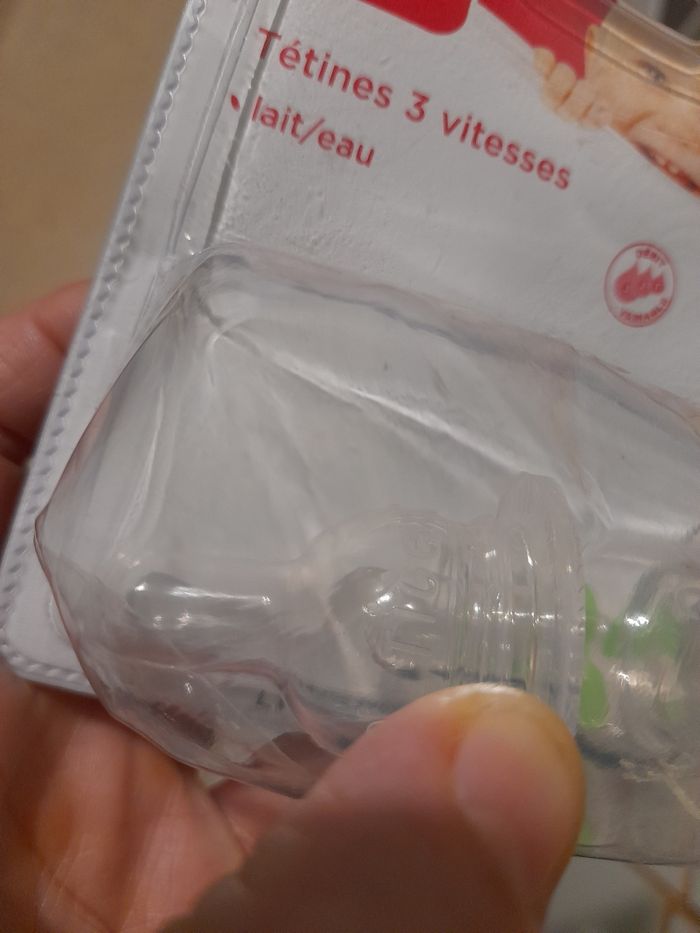 Tetine biberon 0-6 mois - photo numéro 4