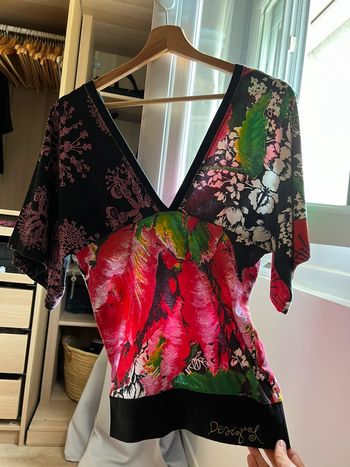 Tee shirt femme XS desigual