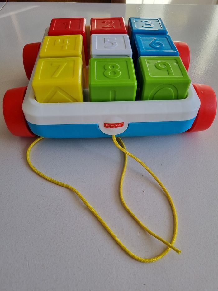 Wagon cubes à tirer Fisher-price - photo numéro 1