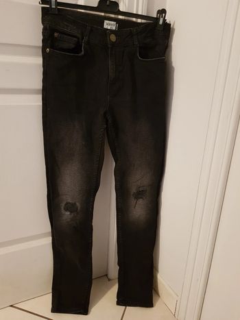 Jean troué Skinny
