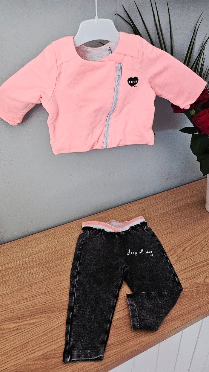 Ensemble ikks 6 mois