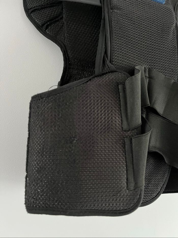 Protège côtes/ gilet de protection sparco taille S - photo numéro 4