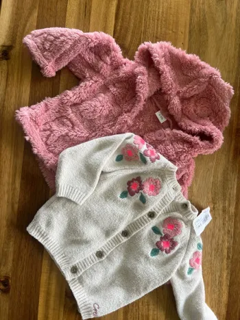 Manteau polaire et gilet brodé 🌷