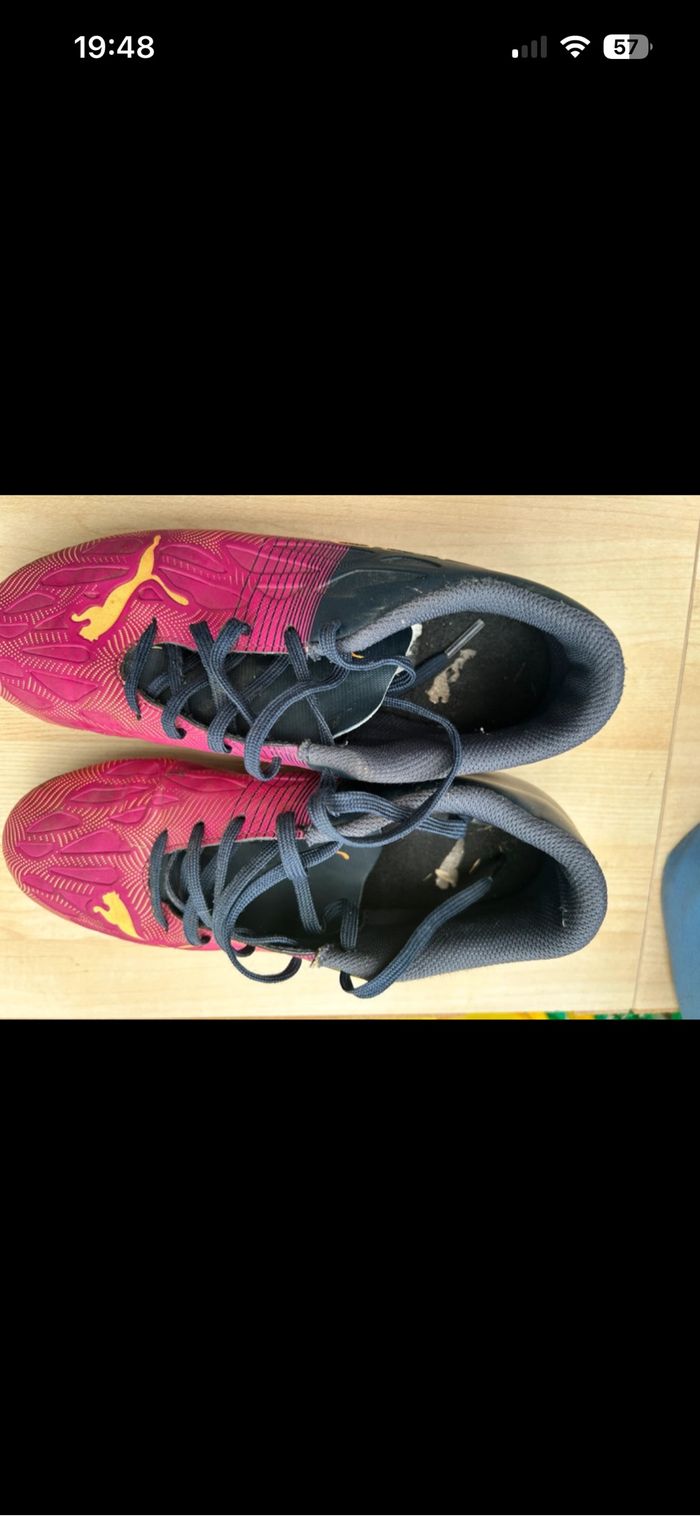 Crampon Puma  football taille 36