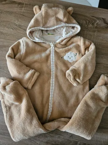 Combinaison polaire taille 24 mois 🌸