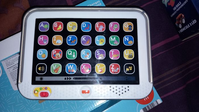 Tablette interactive fisher price 12-36mois - photo numéro 2