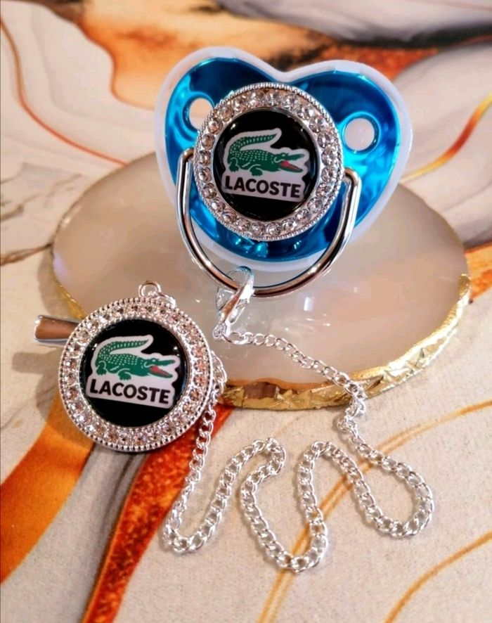 Tétine Lacoste - photo numéro 2