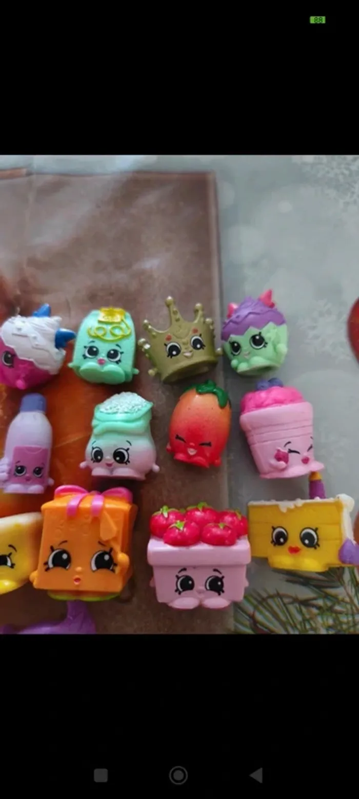 Lot de 22 personnages Shopkins - photo numéro 3