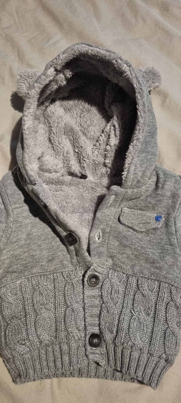 Gilet fourré 1 mois - photo numéro 3