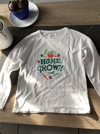 T-shirt manche longue taille 7/8 ans