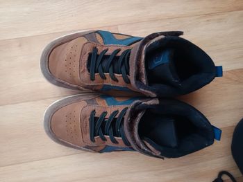 Chaussure garçon taille 34