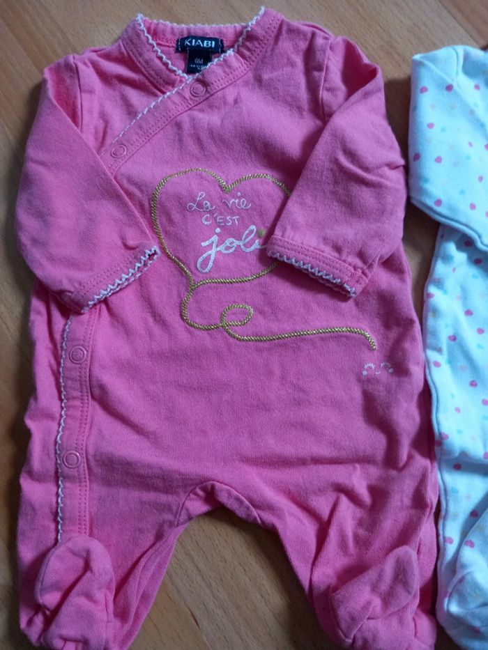 Lot 2 pyjamas et 6 bodies - photo numéro 2