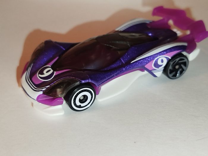 Hot Wheels Celero GT Série Netflix Let's Race 2024o - photo numéro 5