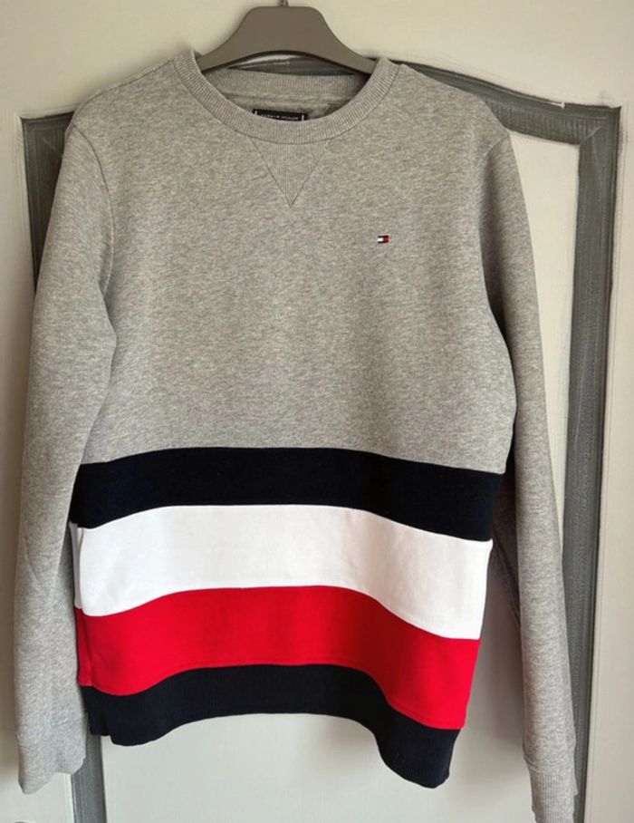 Sweat Tommy Hilfiger 16 ans 176cm - photo numéro 2
