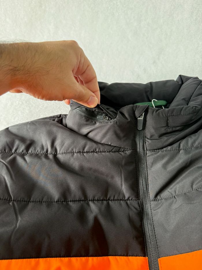 Doudoune Lacoste d'hiver pour homme noir et orange neuve Taille 48 ( S-M ) - photo numéro 6