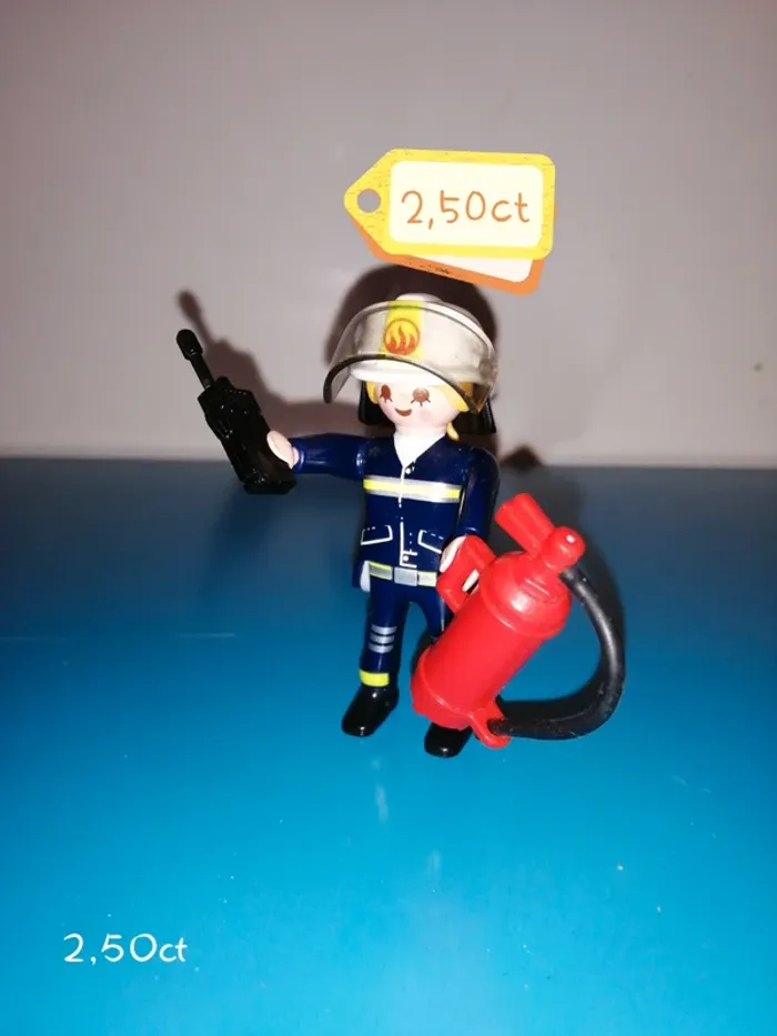 thème* personnage & accessoires / pompier - photo numéro 4