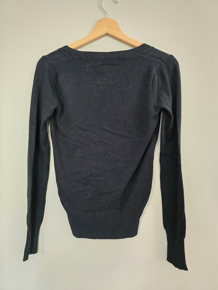 Pull col V noir U.S. Polo Assn femme S – Logo rose brodé style chic casual - photo numéro 5