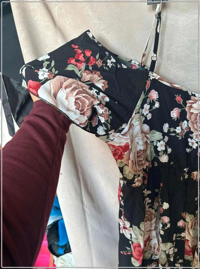 Magnifique robe fleurie taille 44 - photo numéro 3