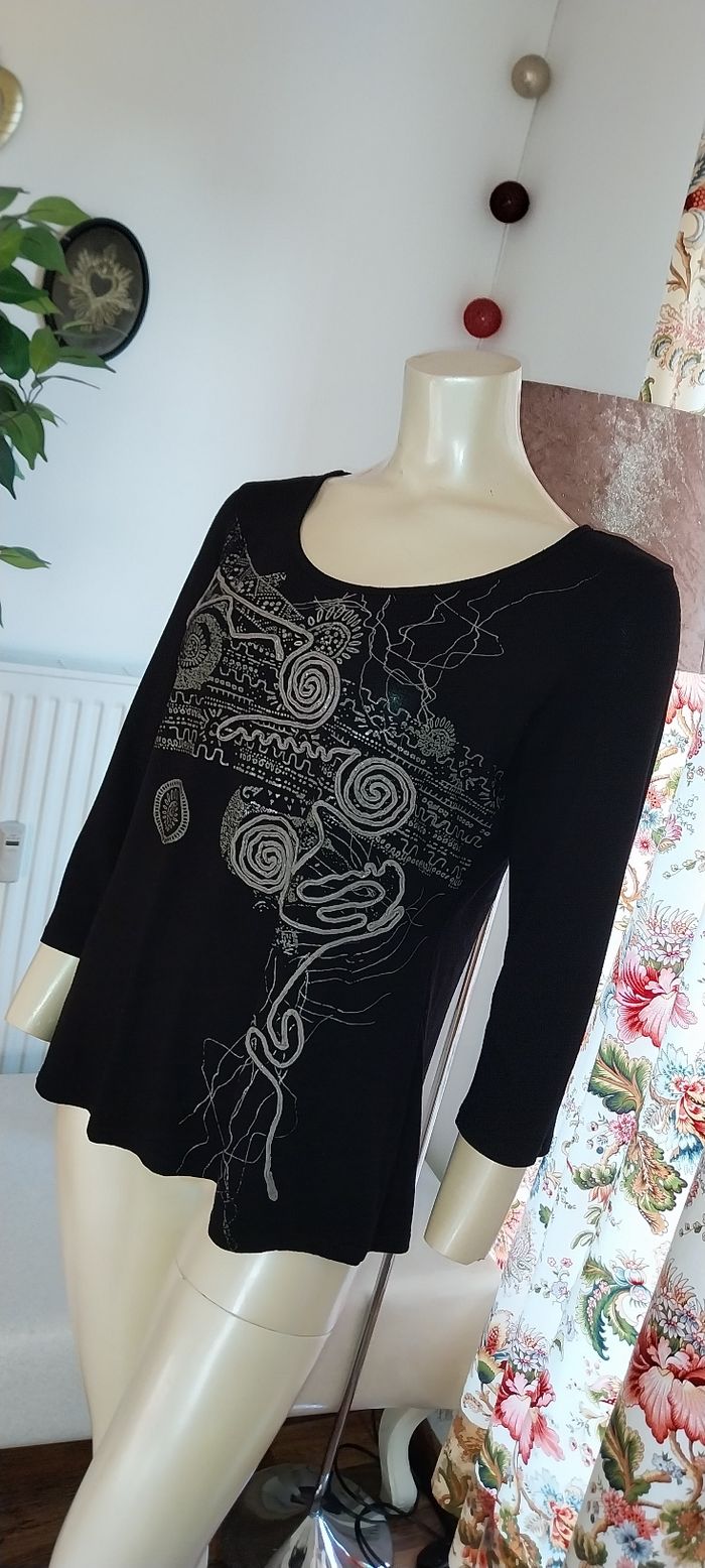 Top/ tunique/ t-shirt manches longues noir Broderies argentées taille 40/ 3 / L excellent état - photo numéro 3