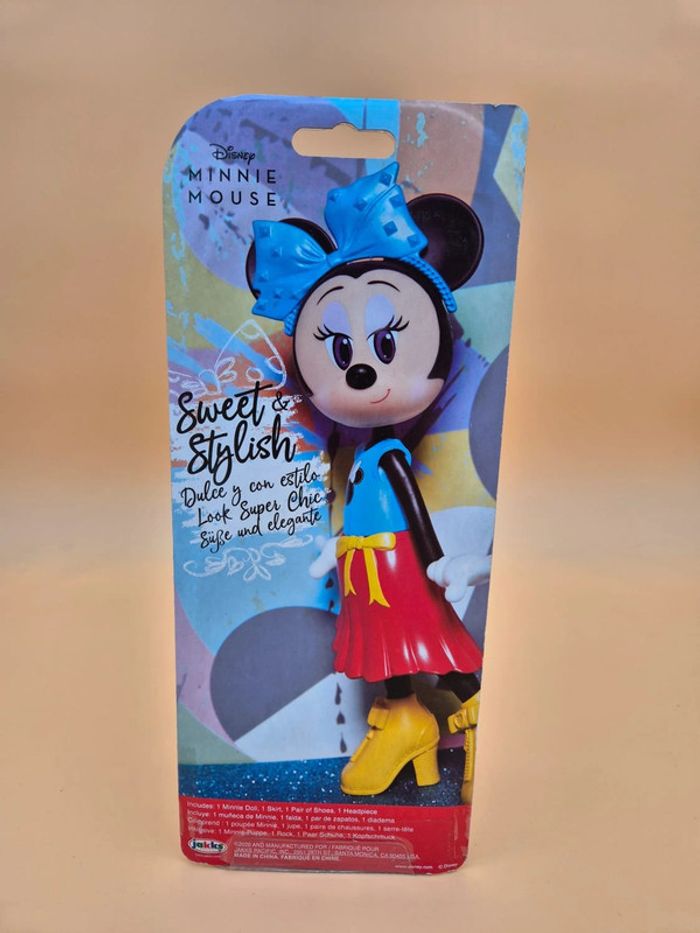 disney Poupée Minnie Mouse "Sweet & Stylish"  Look Chic Bleu, Rouge & Jaune - photo numéro 3