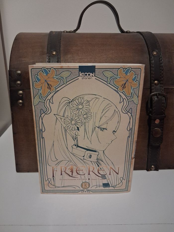 Manga Frieren tome 13 collector édition limitée jaquette alternative librairie