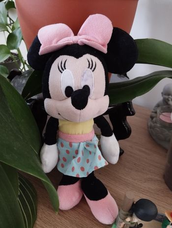Peluche Minnie 