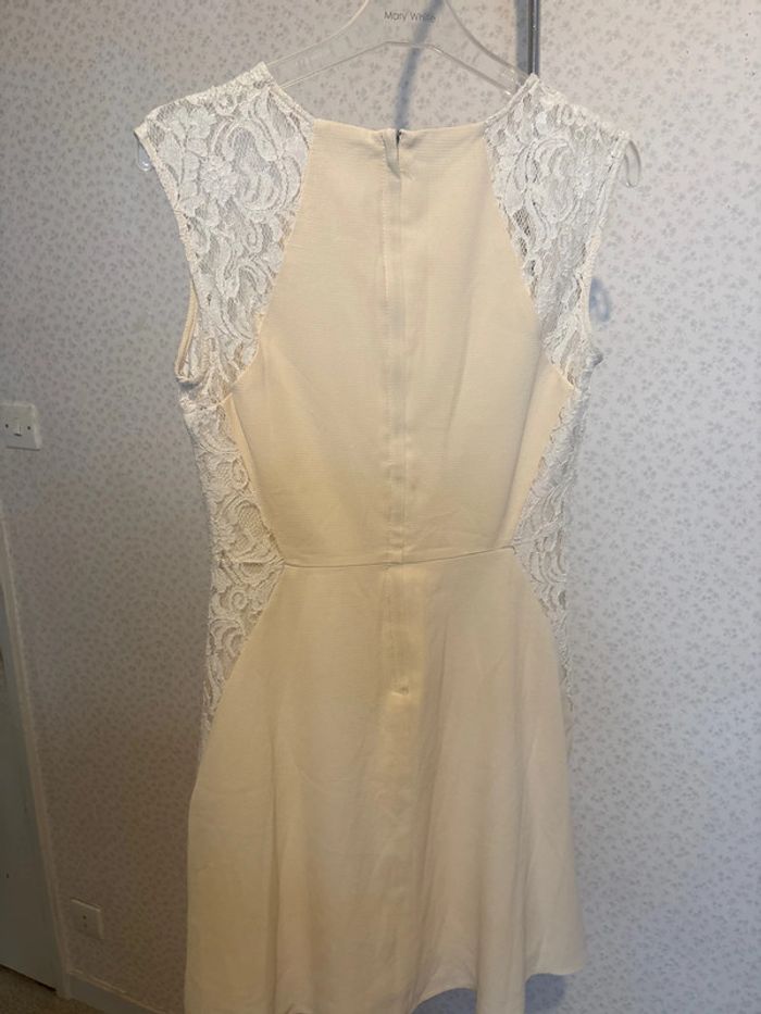 Très jolie robe taille 36 marque ara - photo numéro 2