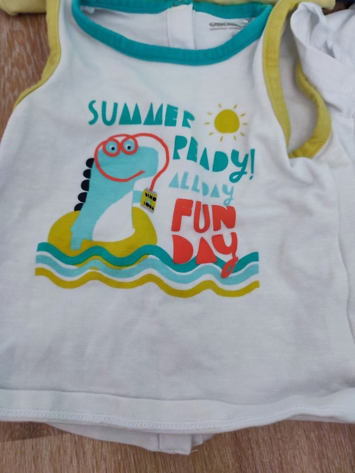 4 Tee shirts neufs jamais portés achetés entre mai et juillet 2022 - photo numéro 2