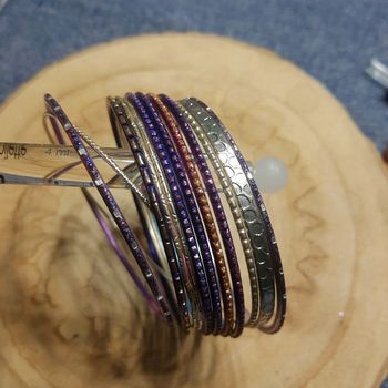 Lot de 12 bracelets joncs colorés et argent fantaisie style Bollywood