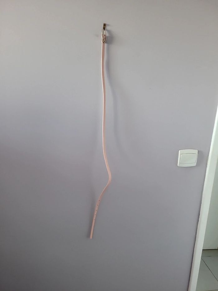 Ceinture fine rose 85 cm