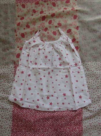 Robe été sans manches blanche à étoiles rouges 12 mois