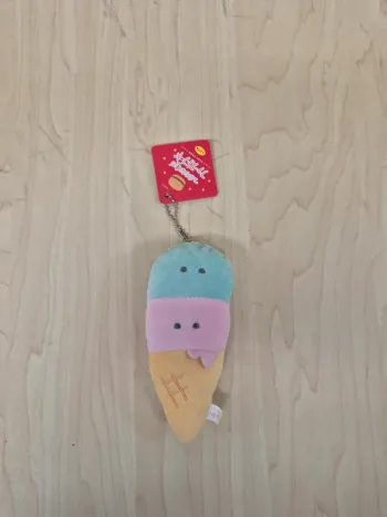 Porte-clés peluche Tsuburana Hitomi "Fast Food" : Glace 2 boules