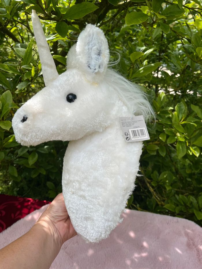 Tête de licorne peluche féérique a crochet au mur - photo numéro 3