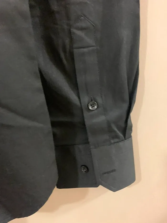 Chemise noir neuve - photo numéro 4