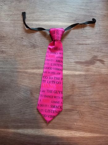 Cravate fantaisie pour femme