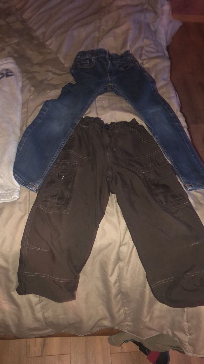 Lot vêtements 6 ans garçons - photo numéro 3