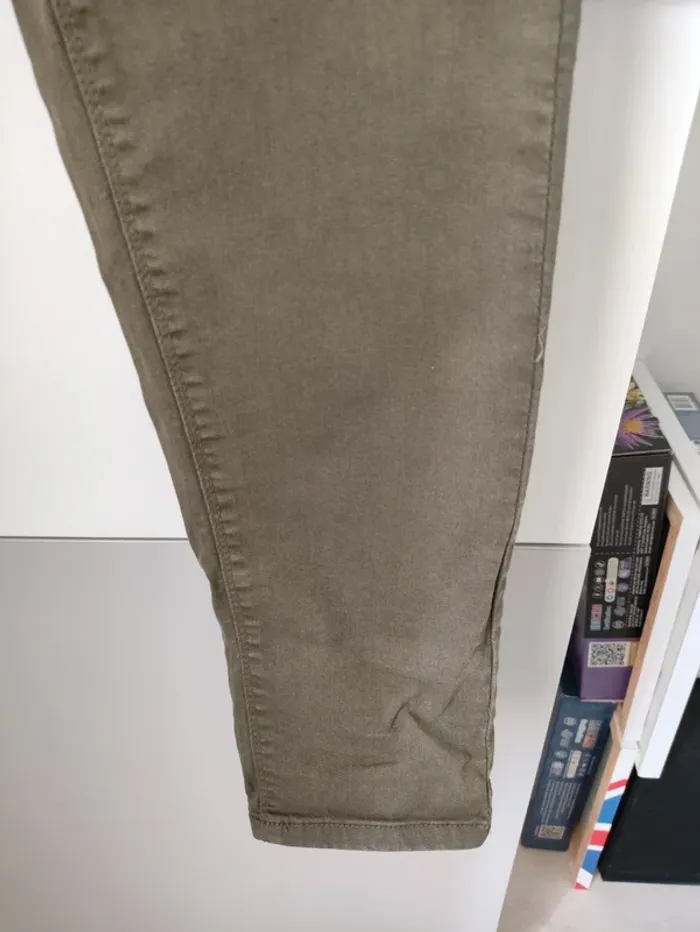Pantalon skinny kaki femme T42 – coupe droite ajustée - photo numéro 7