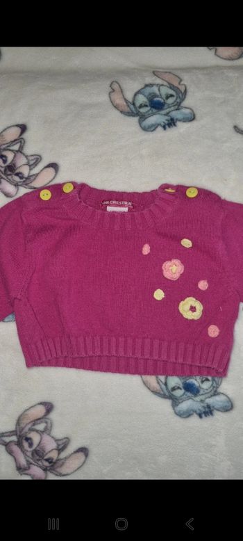 Pull en laine 6 mois en très bon état
