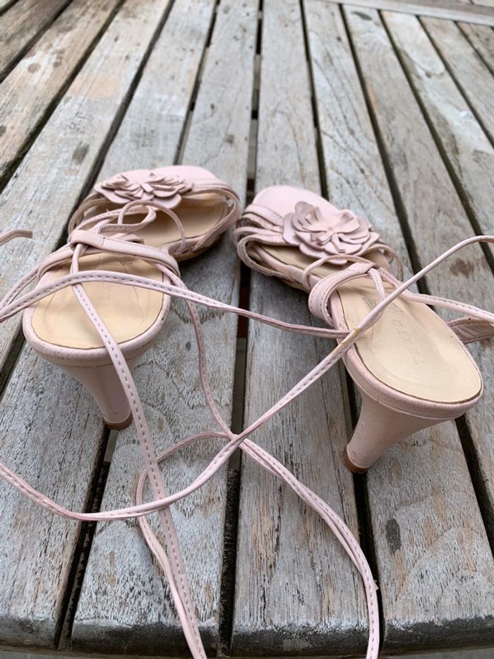Pied nu à lacets fleuries rose poudrée pointure 38 - photo numéro 8