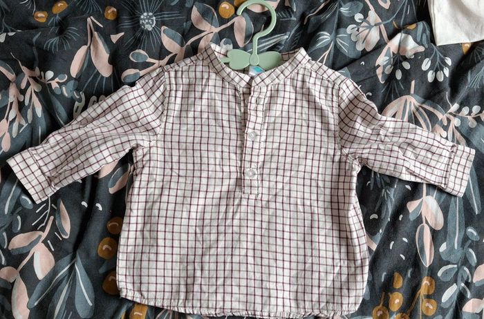 Chemise manches longues 12 mois.