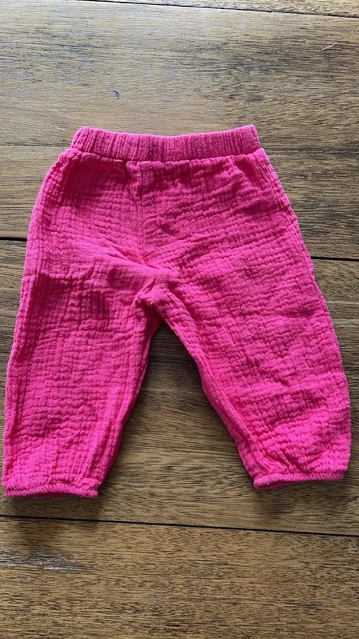 Pantalon 3 mois - photo numéro 2