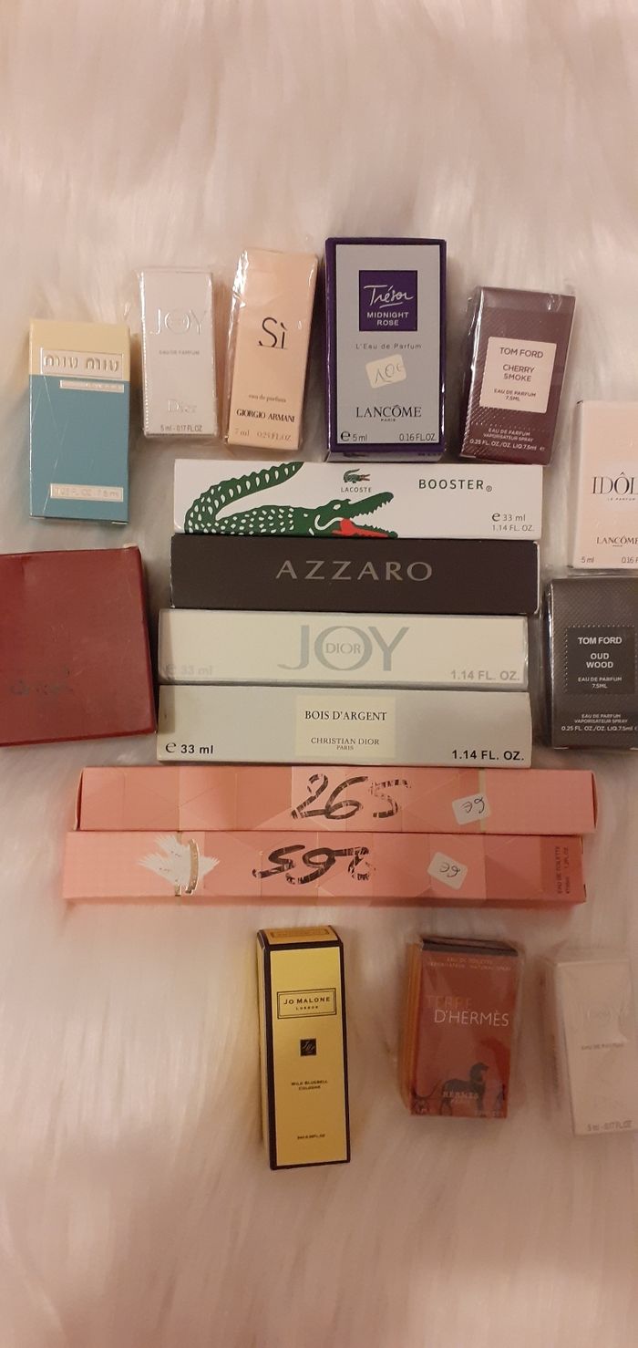 Lot de 17 parfums - photo numéro 2